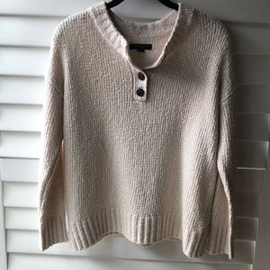 American Eagle soft summer sweater